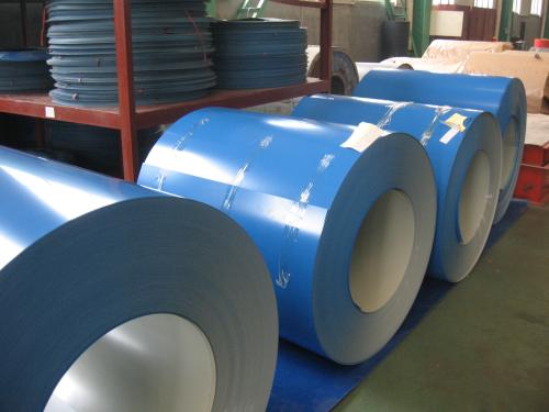 Les contrats à terme sur l'acier chinois ouvrent en baisse